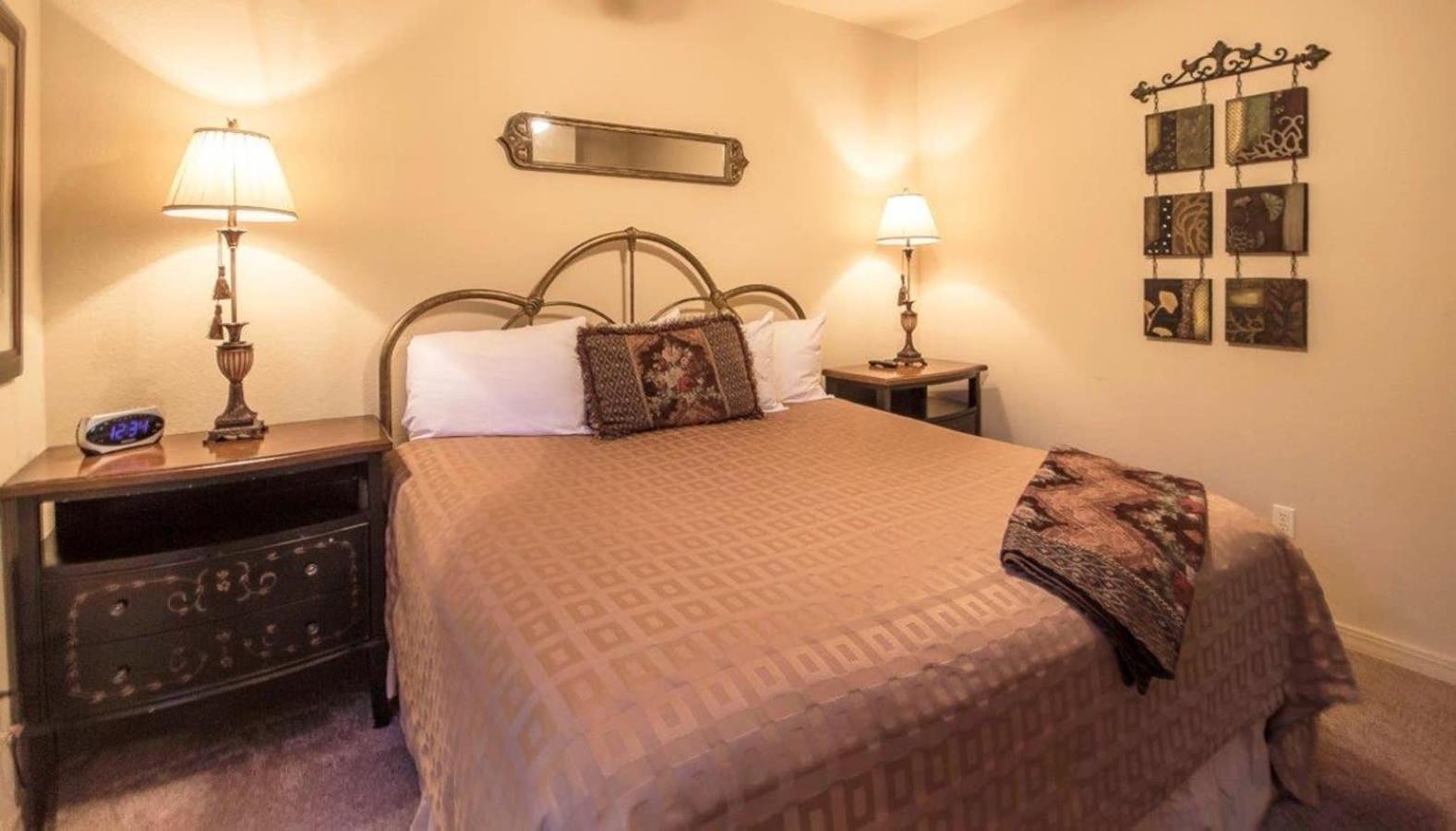 With A Walkout And Elevator Access At Thousand Hills And Next To 76 Apartment Branson